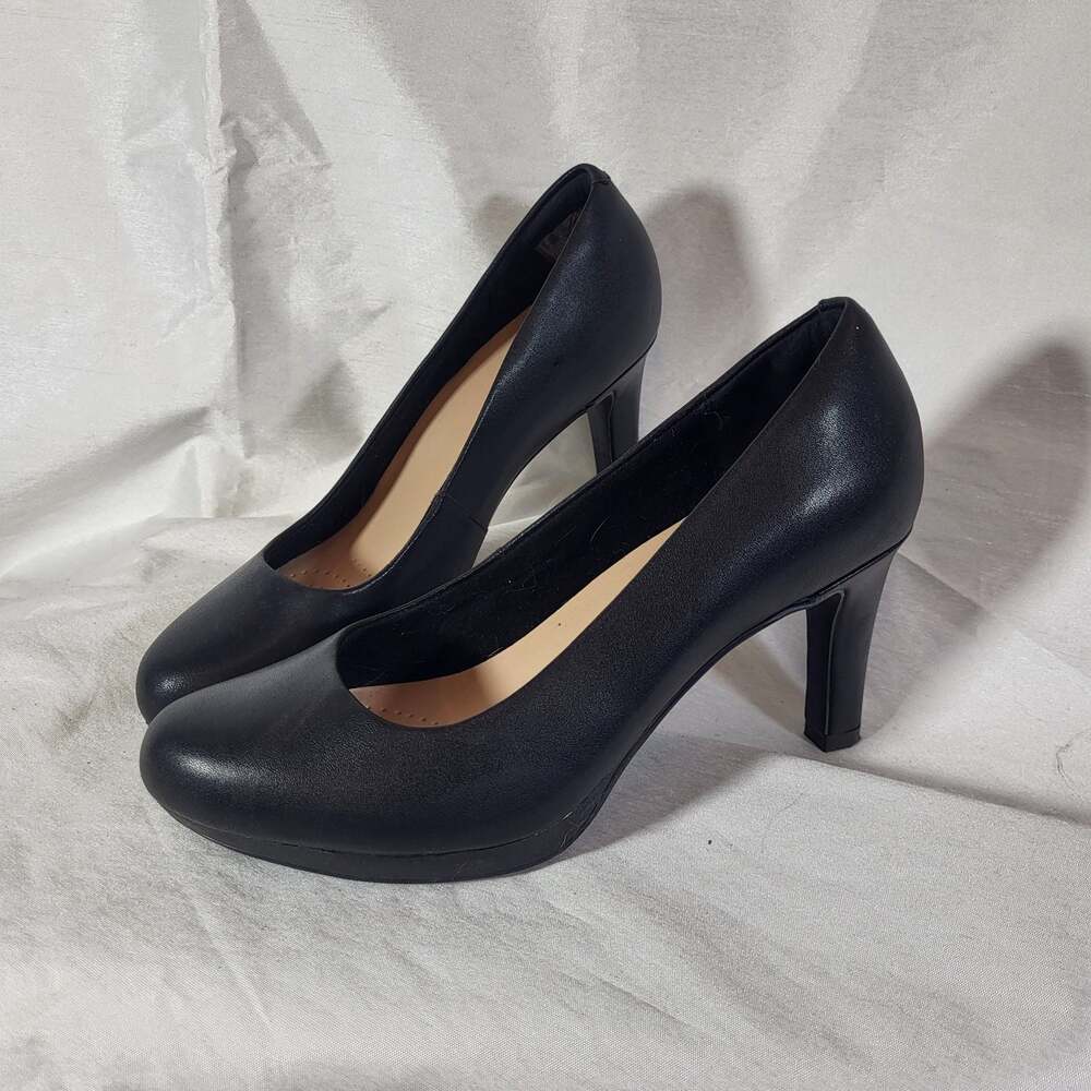 Clarks Collection Ambyr Joy Black Leather Platform High Heel Pumps Size 7.5